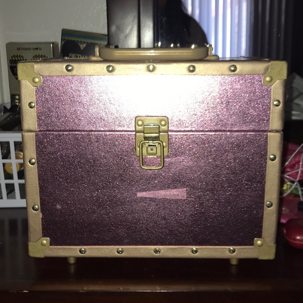 Ulta 3 Tiered Make-Up Box with Mirror